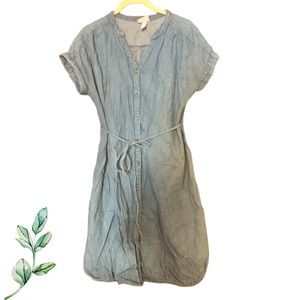 Chambray Maternity Dress 🤰🏻